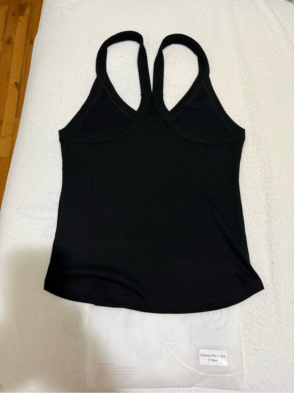 NWT P'tula Black Essential Rib V Tank - Picture 3 of 3